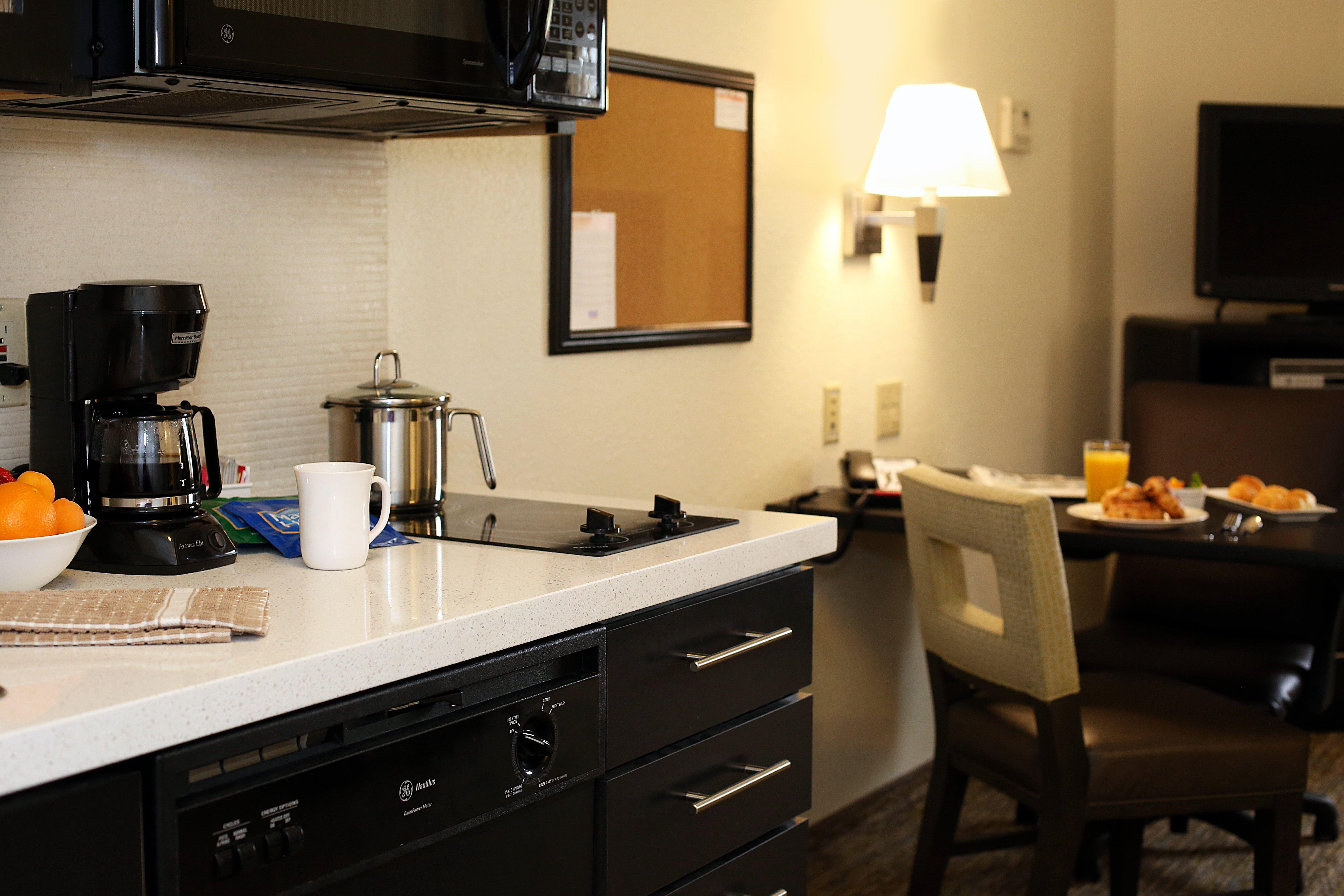 Candlewood Suites East Lansing By Ihg Bagian luar foto